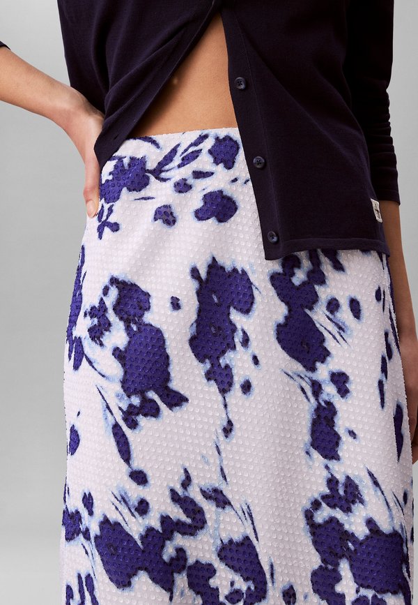 Calvin Klein PRINTED MIDI SKIRT