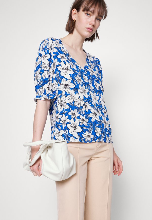ONLY Tall ONLFREDERIKKE V NECK