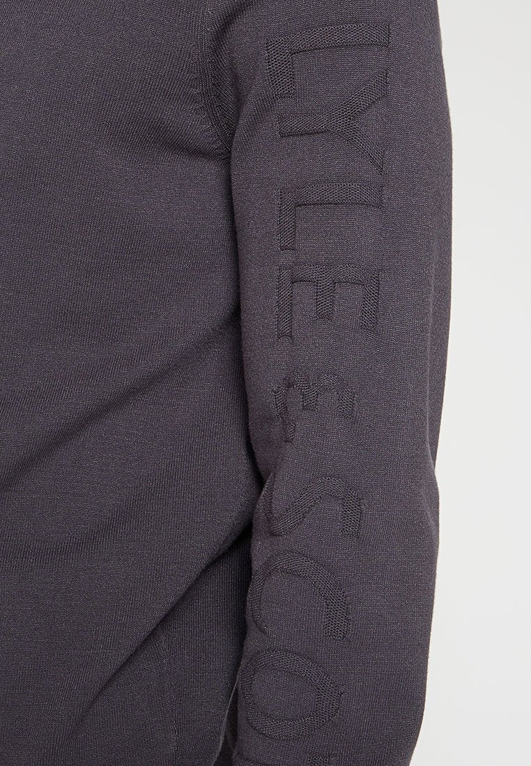 Lyle & Scott