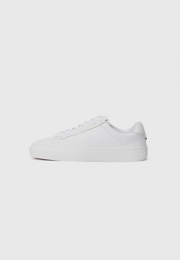 Tommy Hilfiger PREMIUM DRESS CUPSOLE LTH - Trainers - white