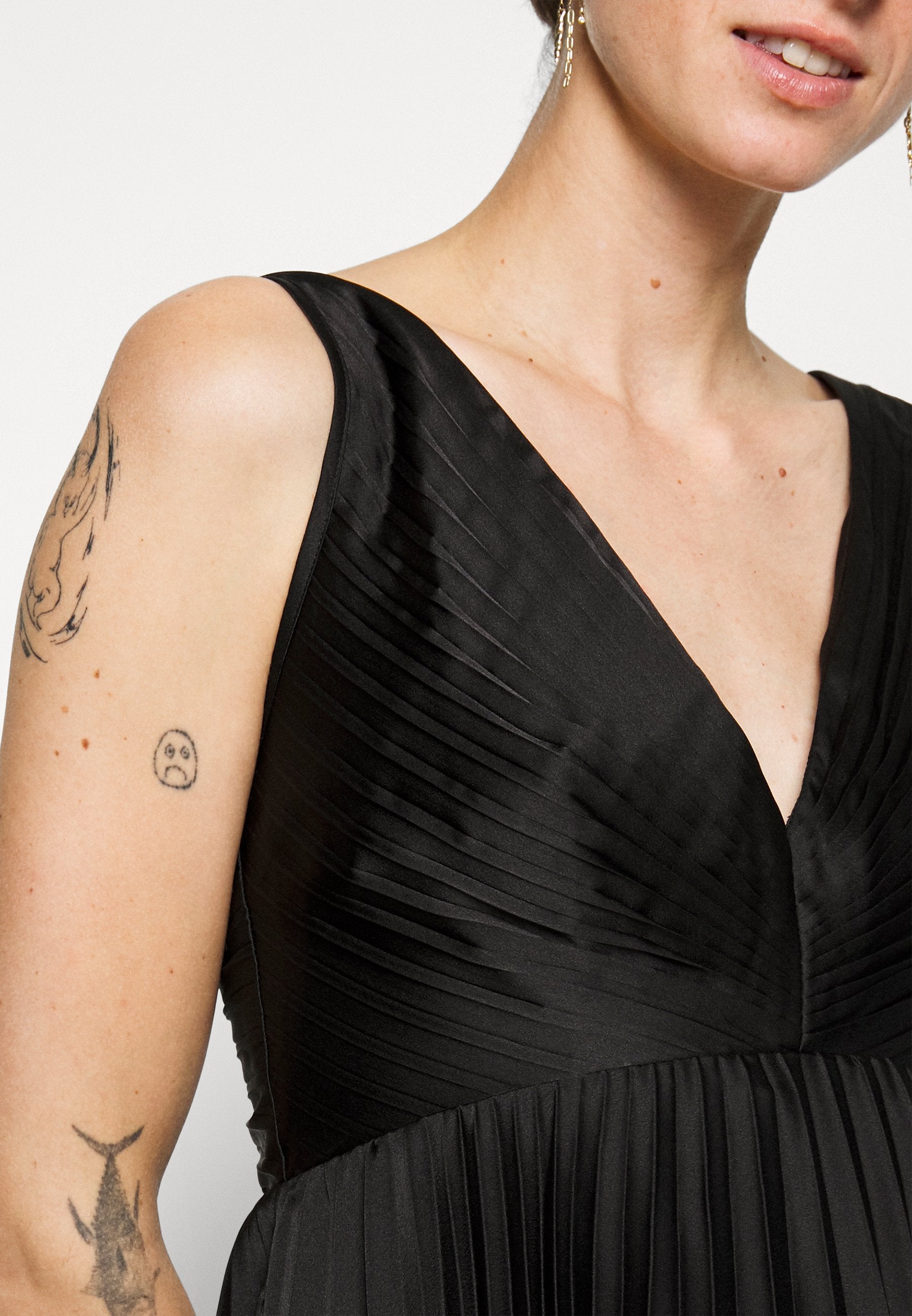 Abercrombie & Fitch DROP WAIST PLEATED SHORT DRESS