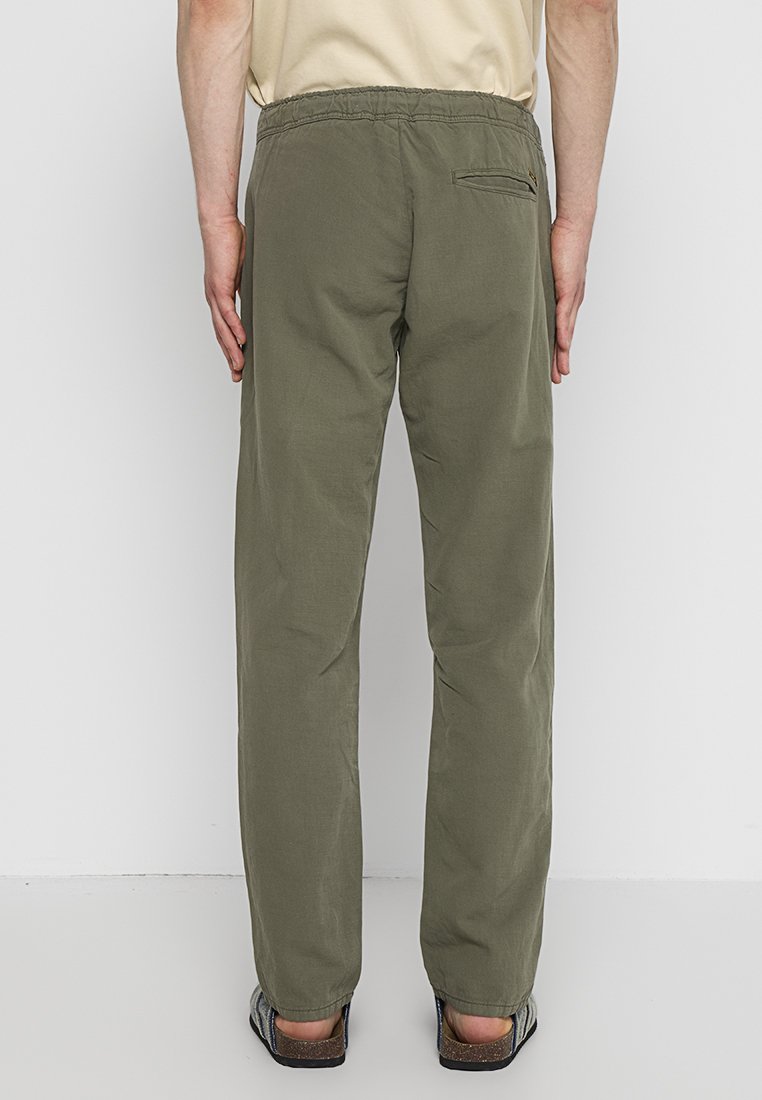 LOIS Jeans