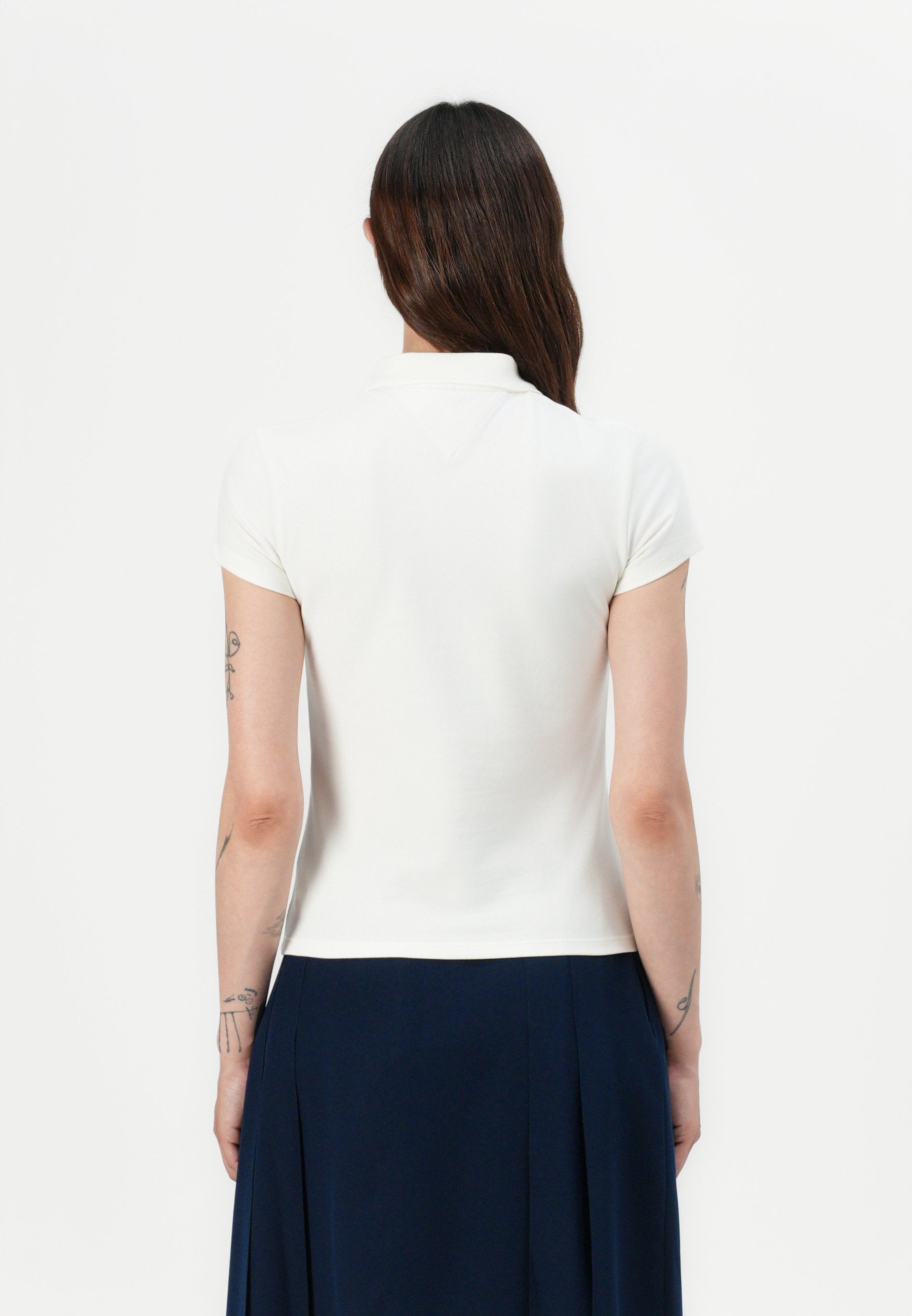 GOLD BUTTON SLIM POLO Media 4