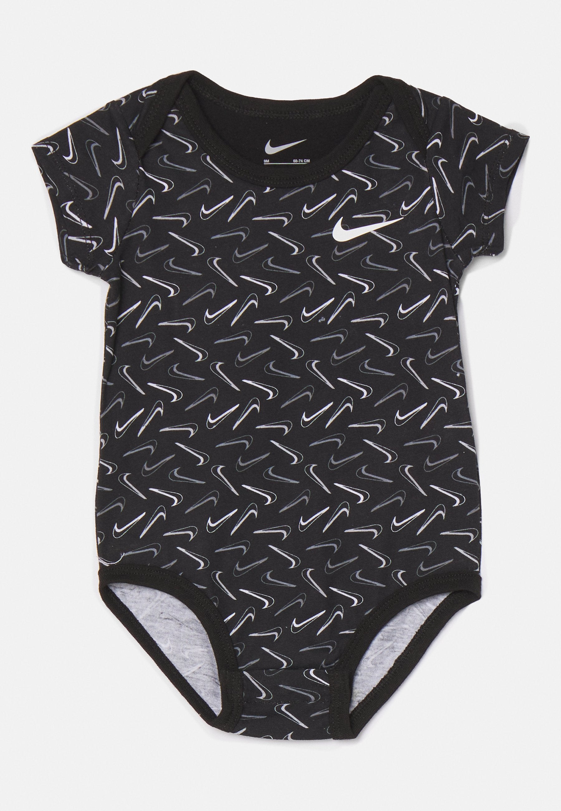 Nike Sportswear LOGO SET