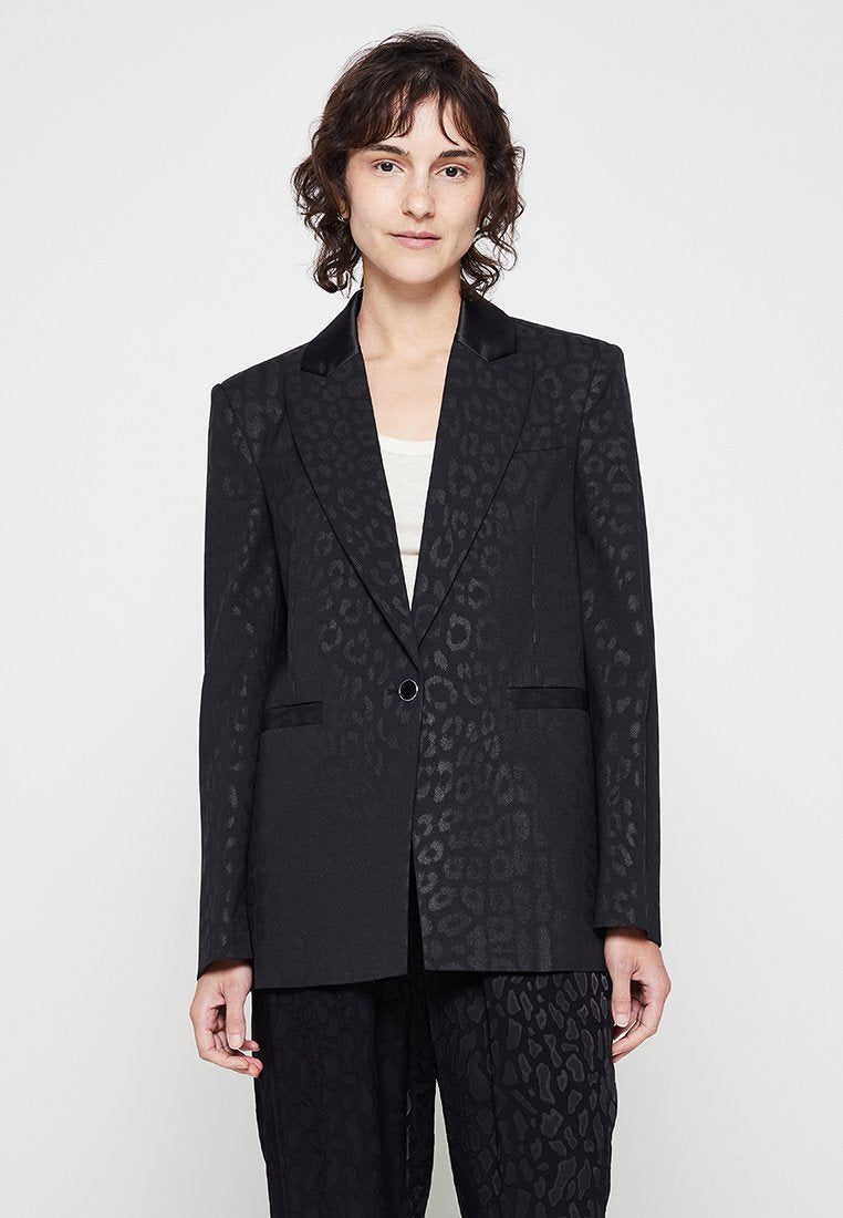 Schwarzes Blazer mit Leopardenmuster, gefertigt aus einem glatten Stoff. Verfügt über einen Reverskragen, einen Einzelknopfverschluss und Fronttaschen.