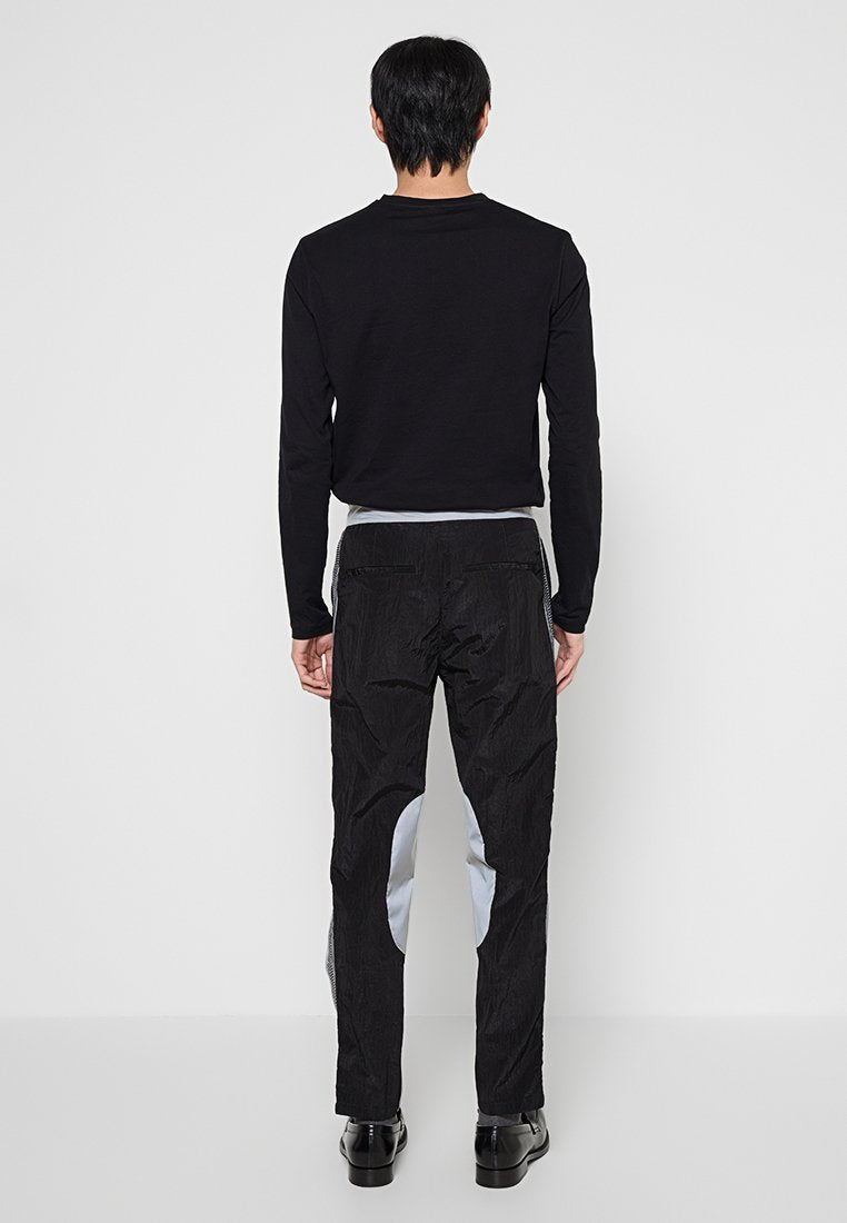 Emporio Armani REGULAR FIT