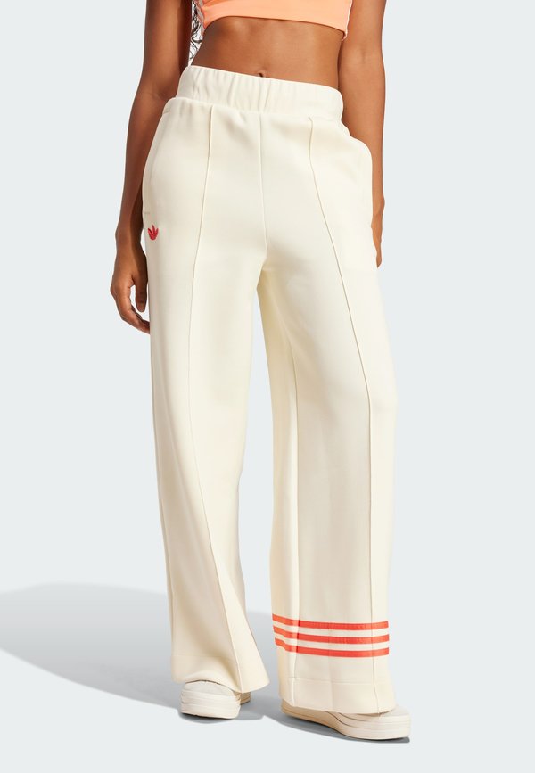 adidas Originals ADICOLOR NEUCLASSICS TRACK WIDE - Tracksuit bottoms - cream white   real coral