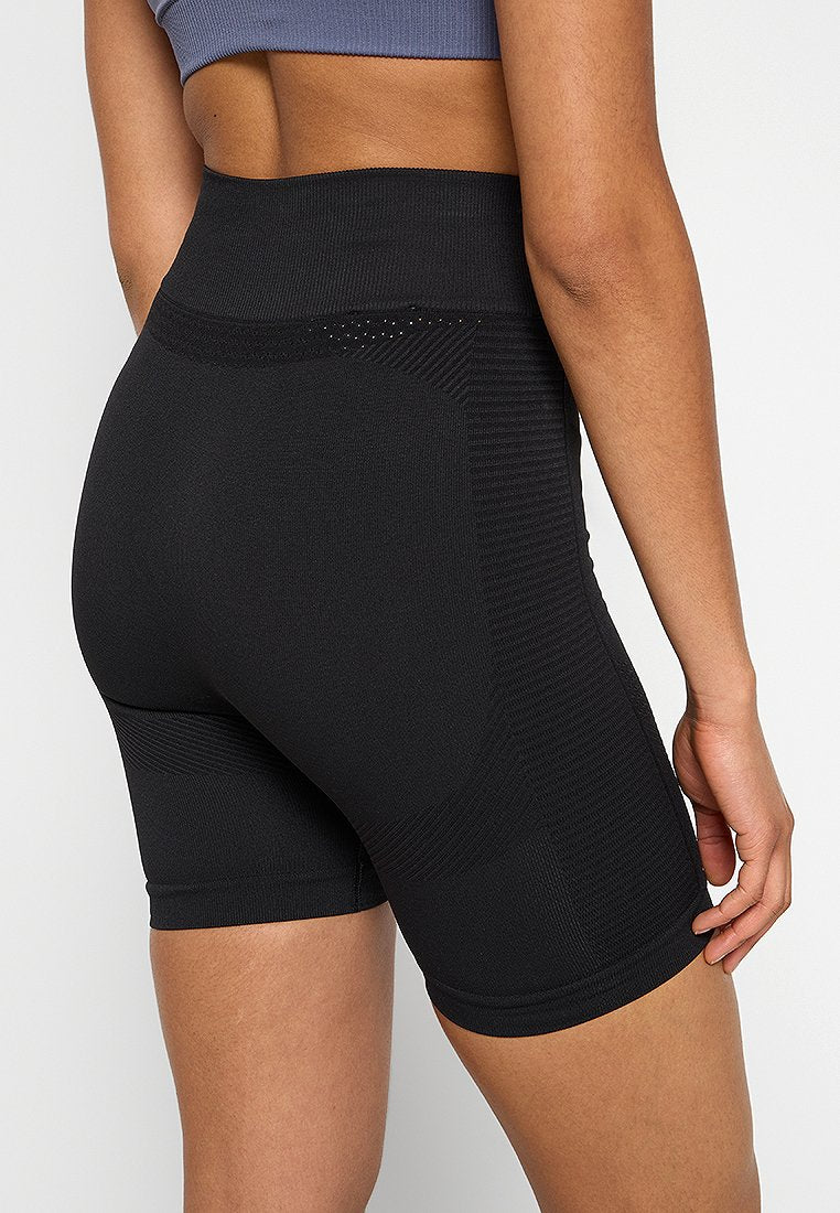Lacoste Sport TIGHT FIT