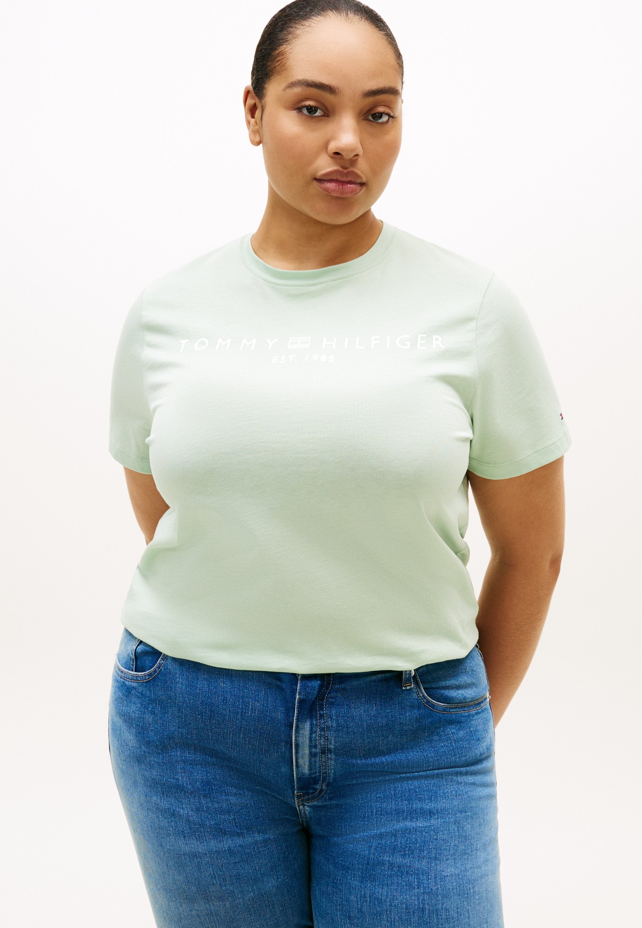 CURVE LOGO JERSEY CREW NECK T-SHIRT Media 3