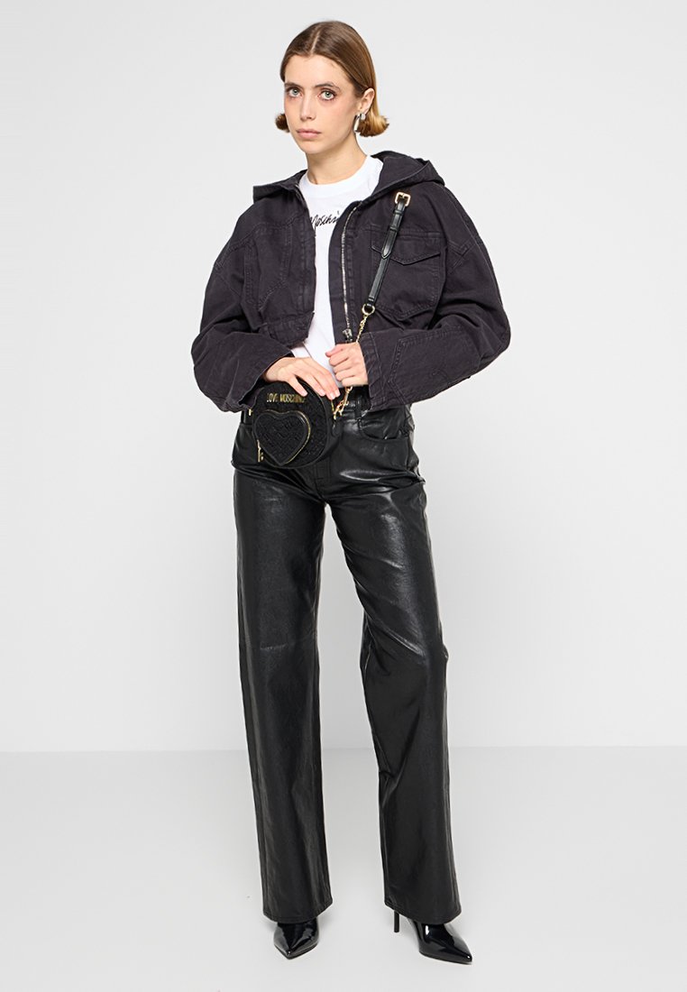 MOSCHINO JEANS