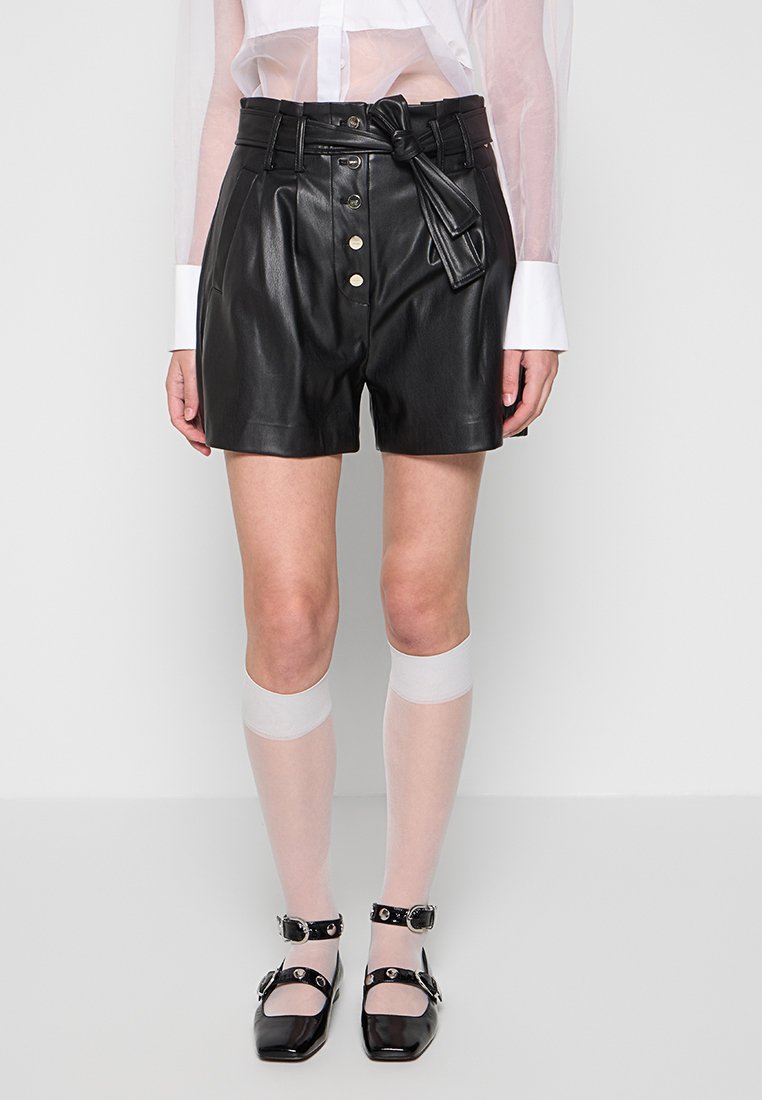 LIU JO Shorts Media 1