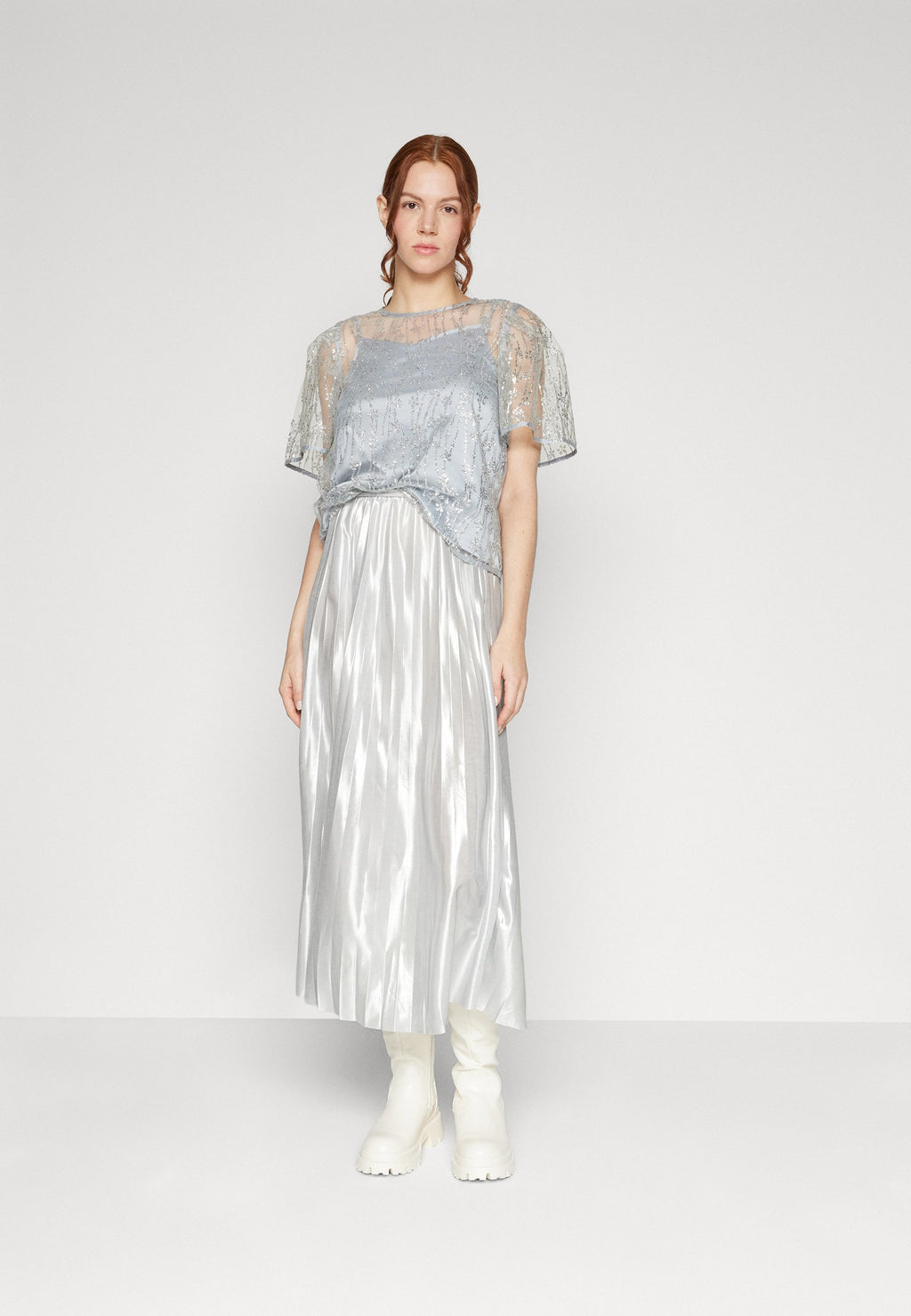 VILA VISIGNE FLOWER SEQUINCE TOP