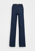 Weite, dunkelblaue Jeans mit hoher Taille, ausgestattet mit einem frontalen Knopfverschluss, dezentem Nähen und einer glatten, robusten Textur.