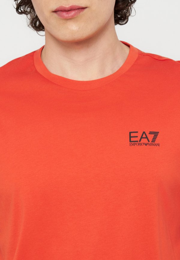 EA7 Emporio Armani