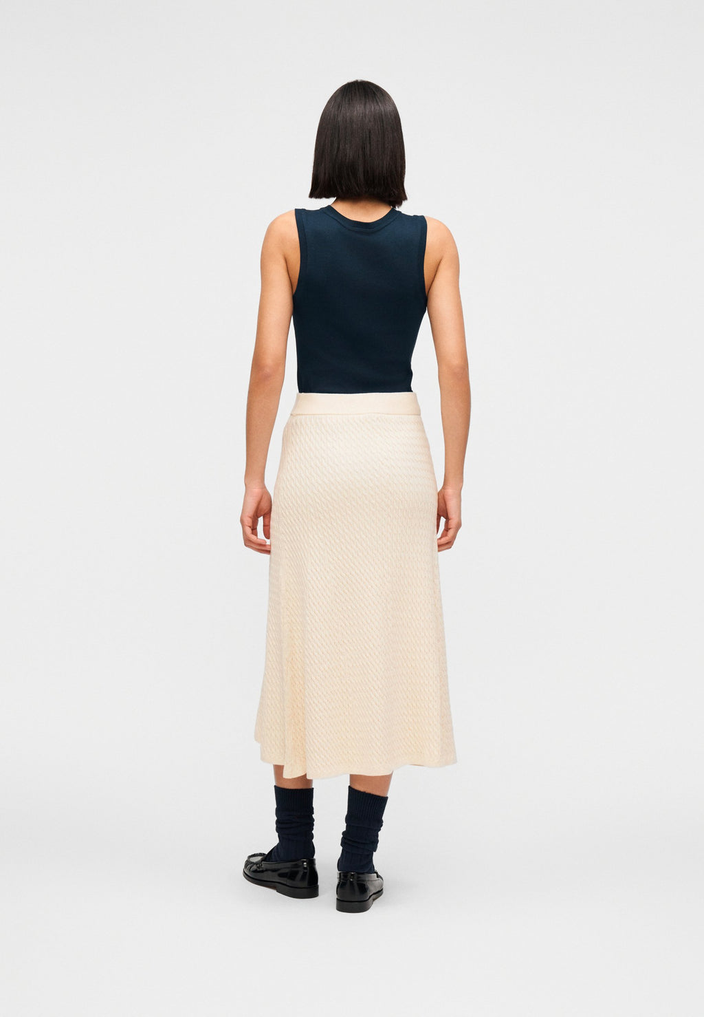 FINE CABLE KNIT MIDI A-LINE SKIRT Media 4