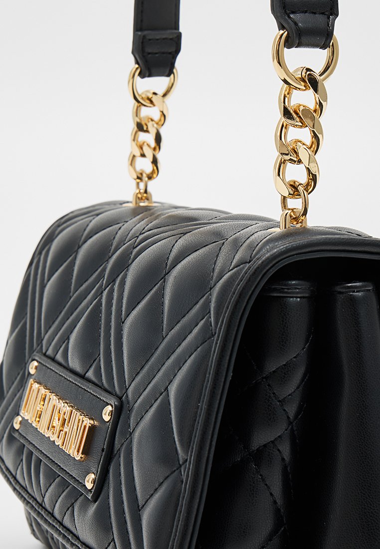 Love Moschino