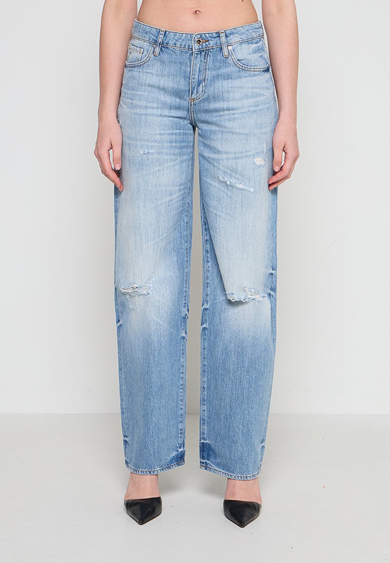 Armani Exchange Jeans Relaxed Fit Media 1