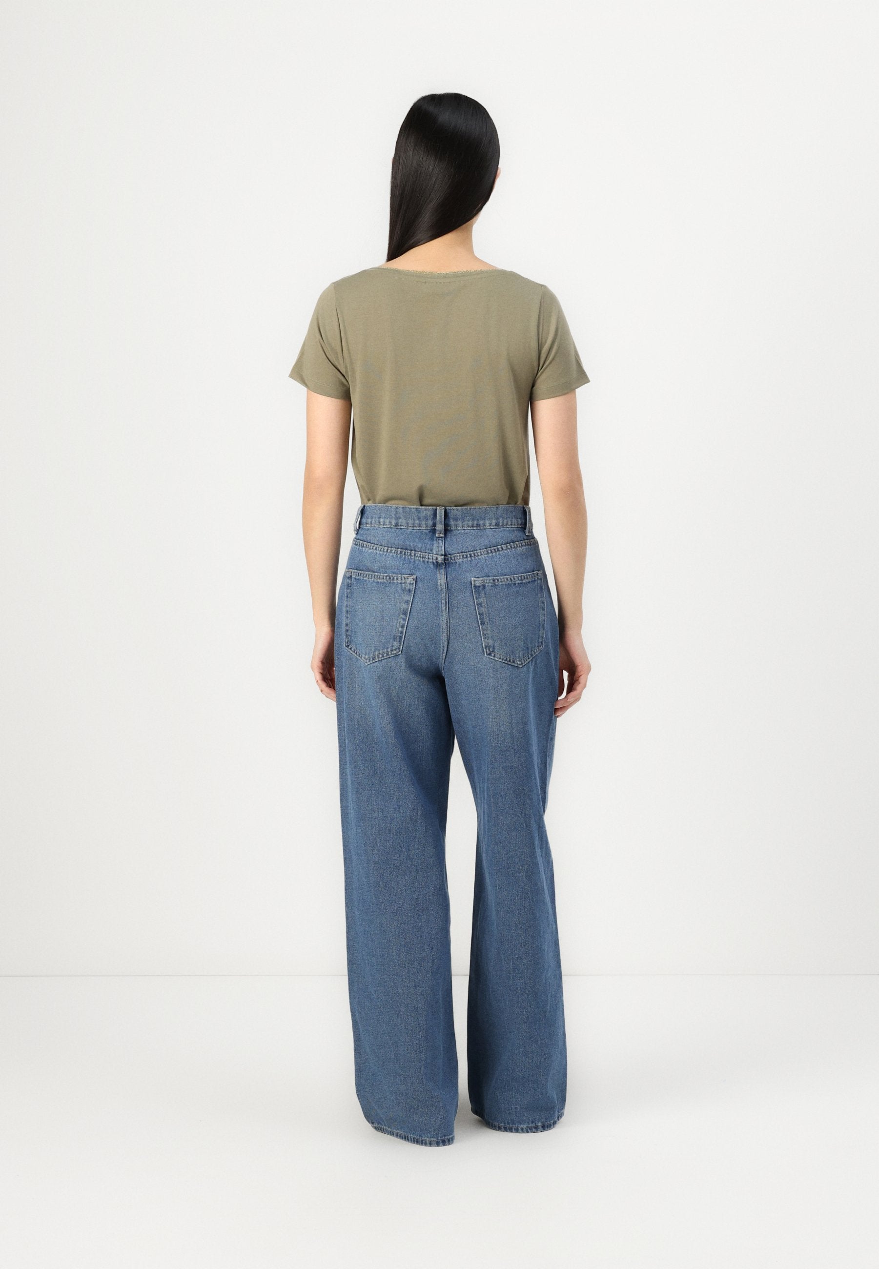 Wide-fit ONLHOPE High waist Wide Leg Fit Media 4