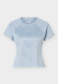 Hellblaues, kurzärmeliges, enganliegendes T-Shirt mit Rundhalsausschnitt von The North Face mit Raglanähten und subtiler Stoffstruktur.