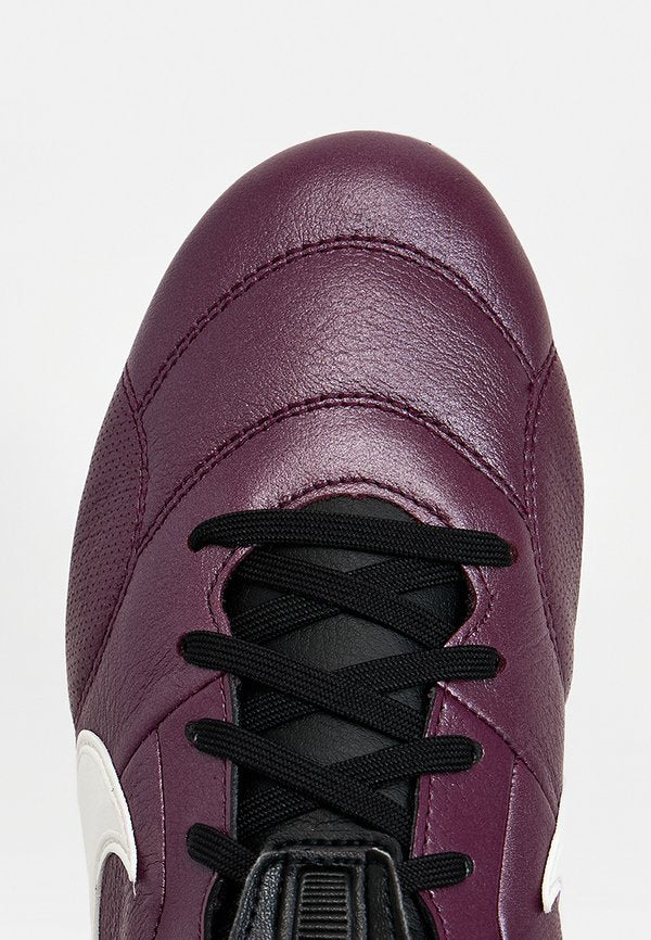 Nike Performance PREMIER III