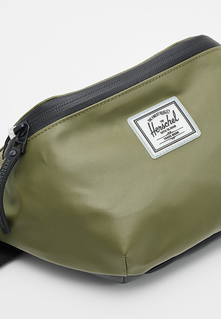 Herschel SEVENTEEN