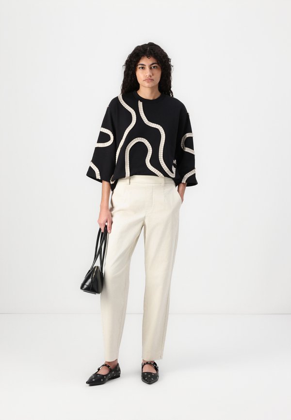 Object OBJMIA PANT