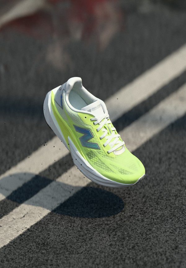 New Balance FUELCELL REBEL V5 - Road running shoes - afterglow