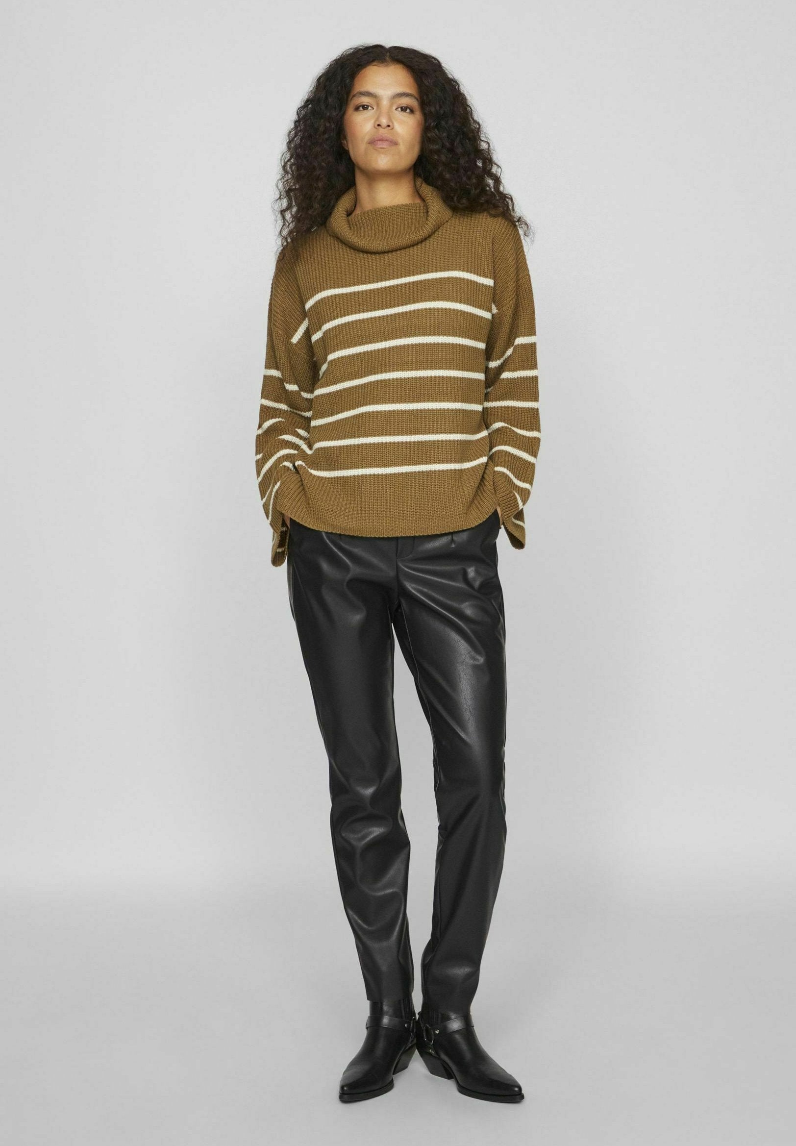 VILA Knitted Turtleneck