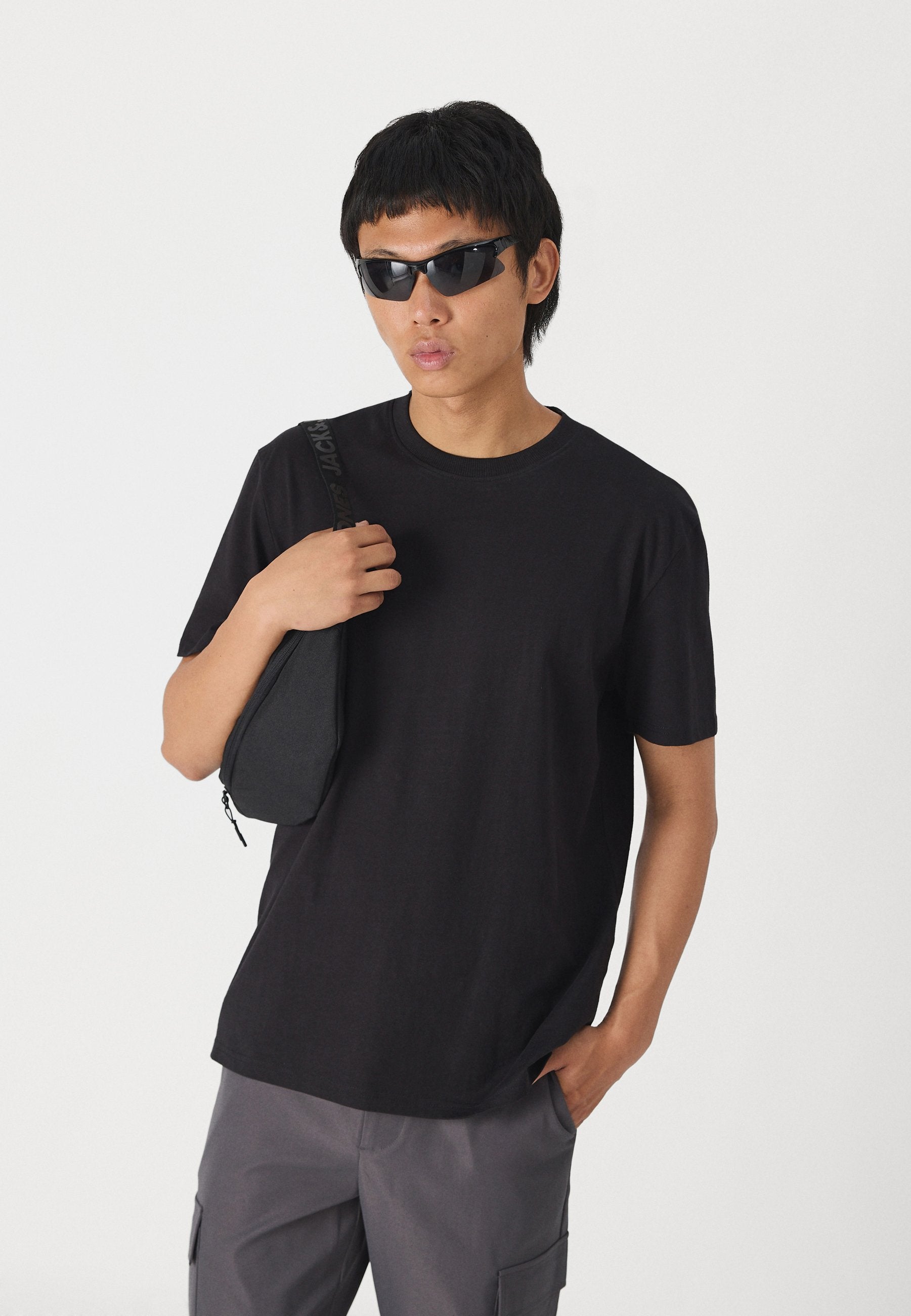 ONSHECTOR LOOSE PANT Media 5