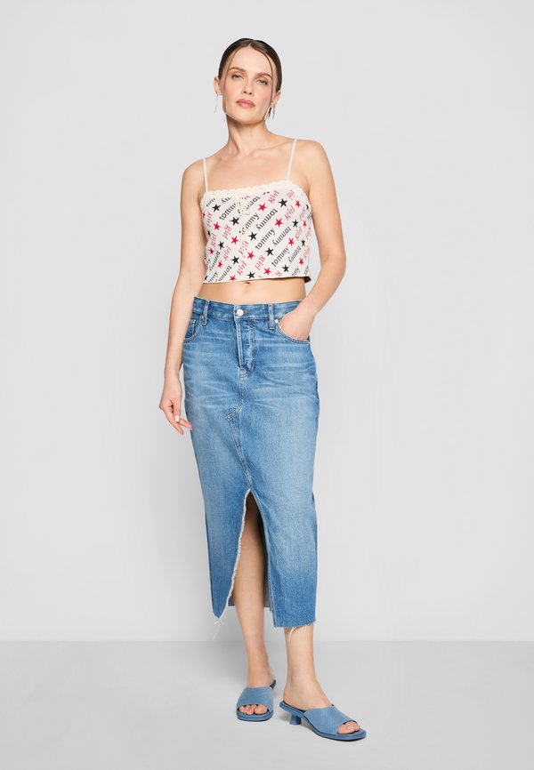 Tommy Jeans EXCLUSIVE TOMMY GIRL STAR SWEATER CAMI TOP