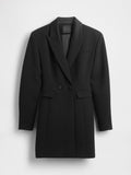 Schwarzer, maßgeschneiderter Blazer aus strukturiertem Stoff. Verfügt über einen Reverskragen, doppelreihige Knöpfe und zwei Vordertaschen.