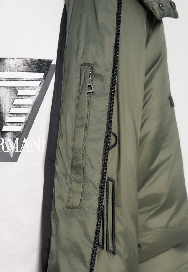 EA7 Emporio Armani