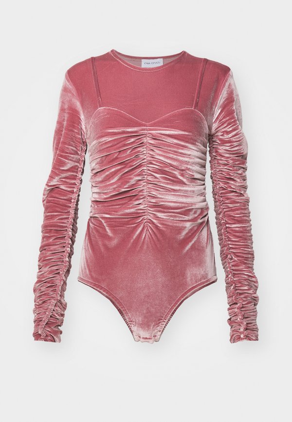 Ioana Ciolacu WISTERIA