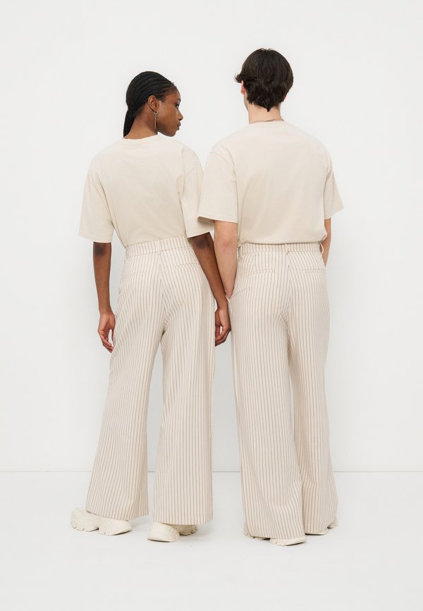 YOURTURN by Zalando UNISEX