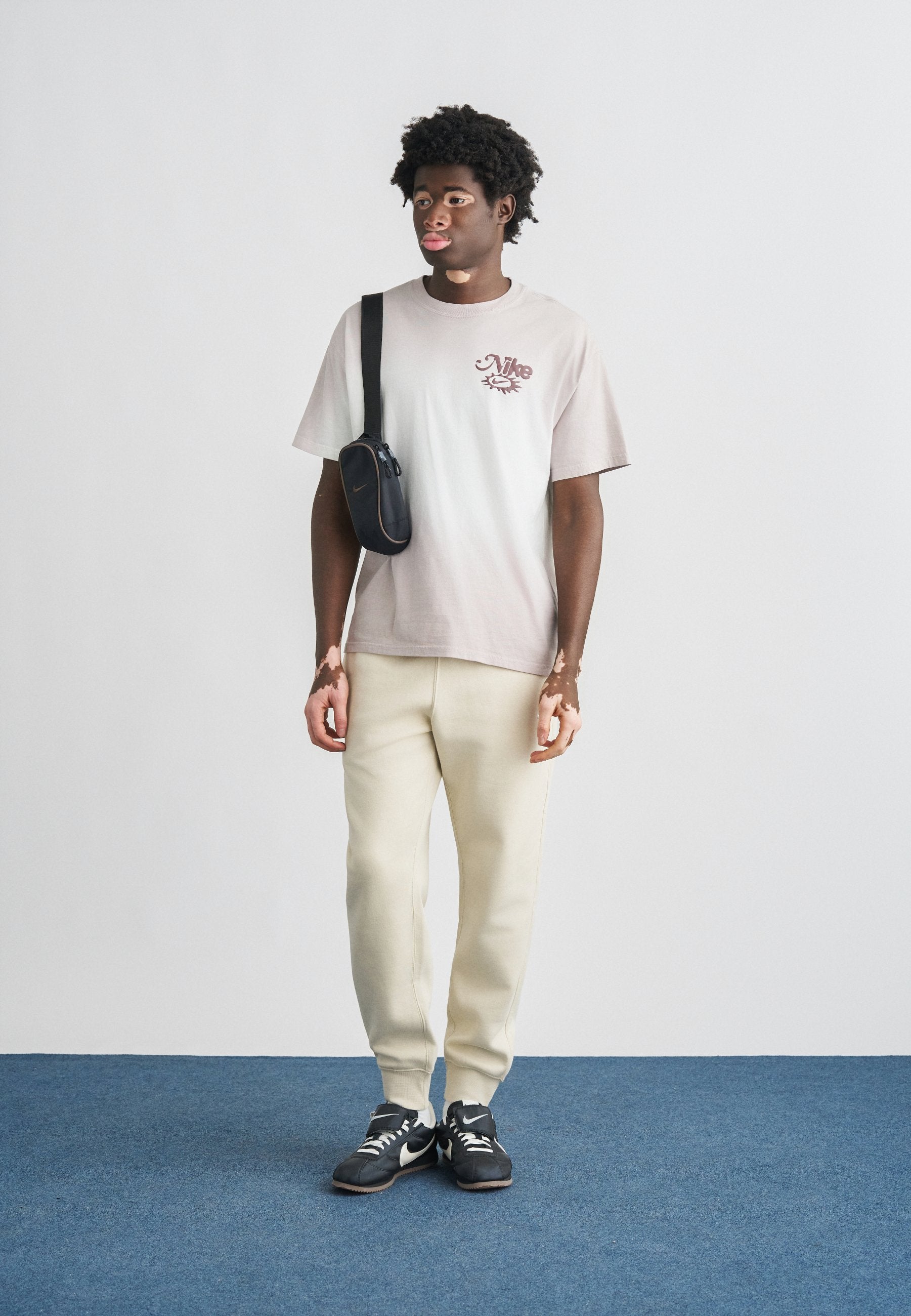 Nike Sportswear TEE DUNK