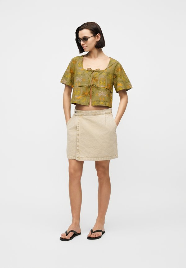 Billabong TOTALLY TROPIC