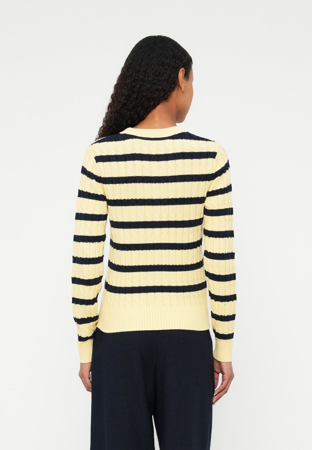 CABLE KNIT CREW NECK JUMPER Media 4