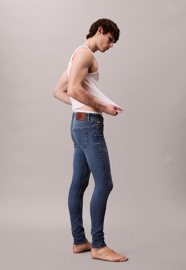 Calvin Klein Jeans