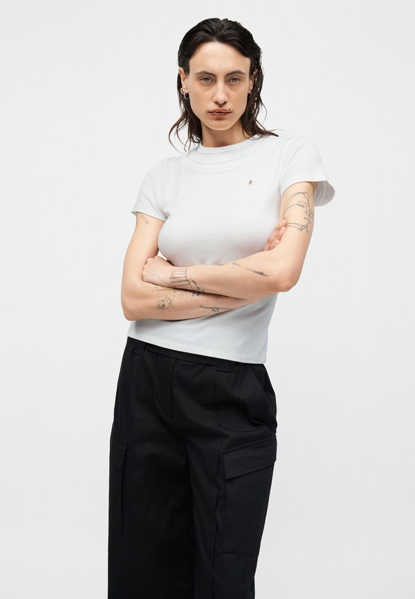 Viktor&Rolf TRIPLE COLLAR
