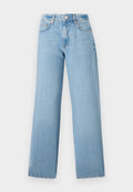 Helle blaue weit geschnittene Jeans aus Denim, mit hoher Taille, fünf Taschen und einem Knopfverschluss mit Reißverschluss.