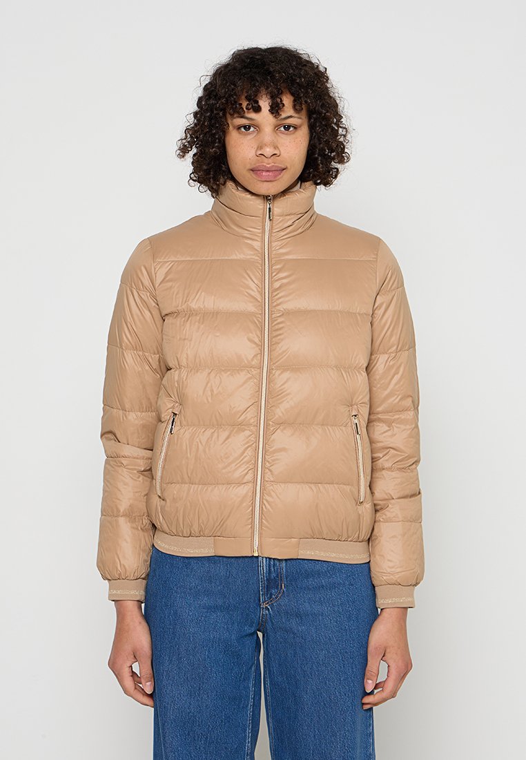 comma Daunenjacke Media 1