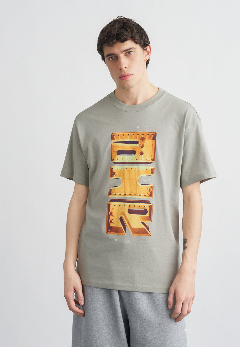 Nike Sportswear TEE DAY PLUS