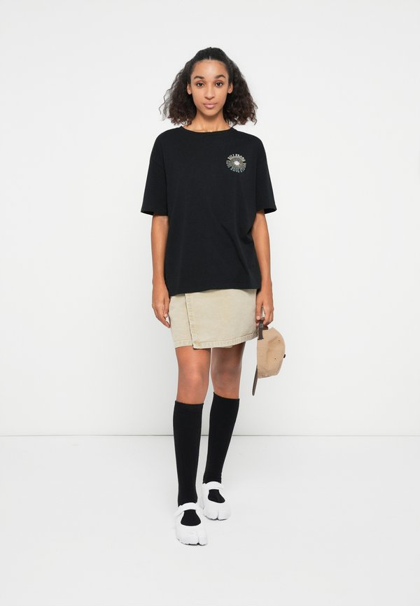 Billabong TAKE A TOUR