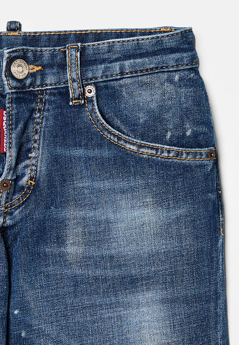 Dsquared2