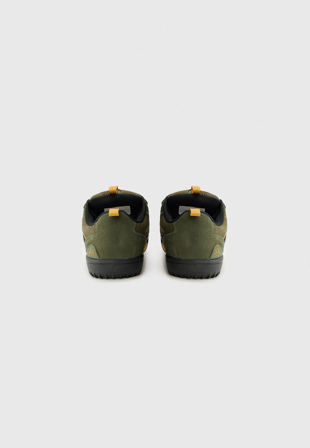 és QUATTRO UNISEX
