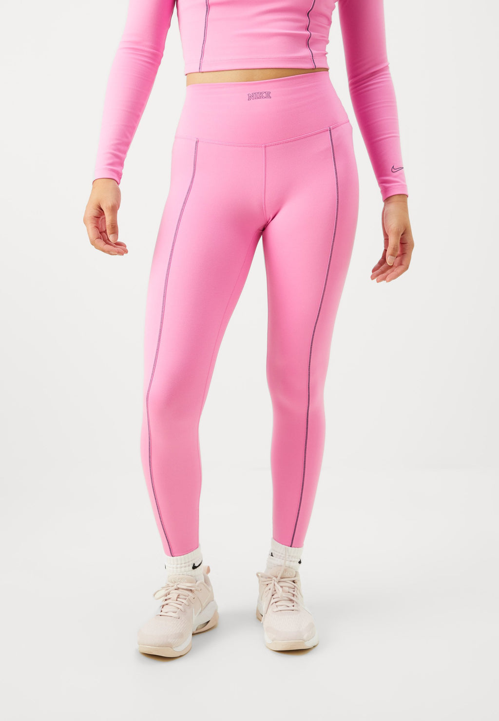 Nike Performance ONE