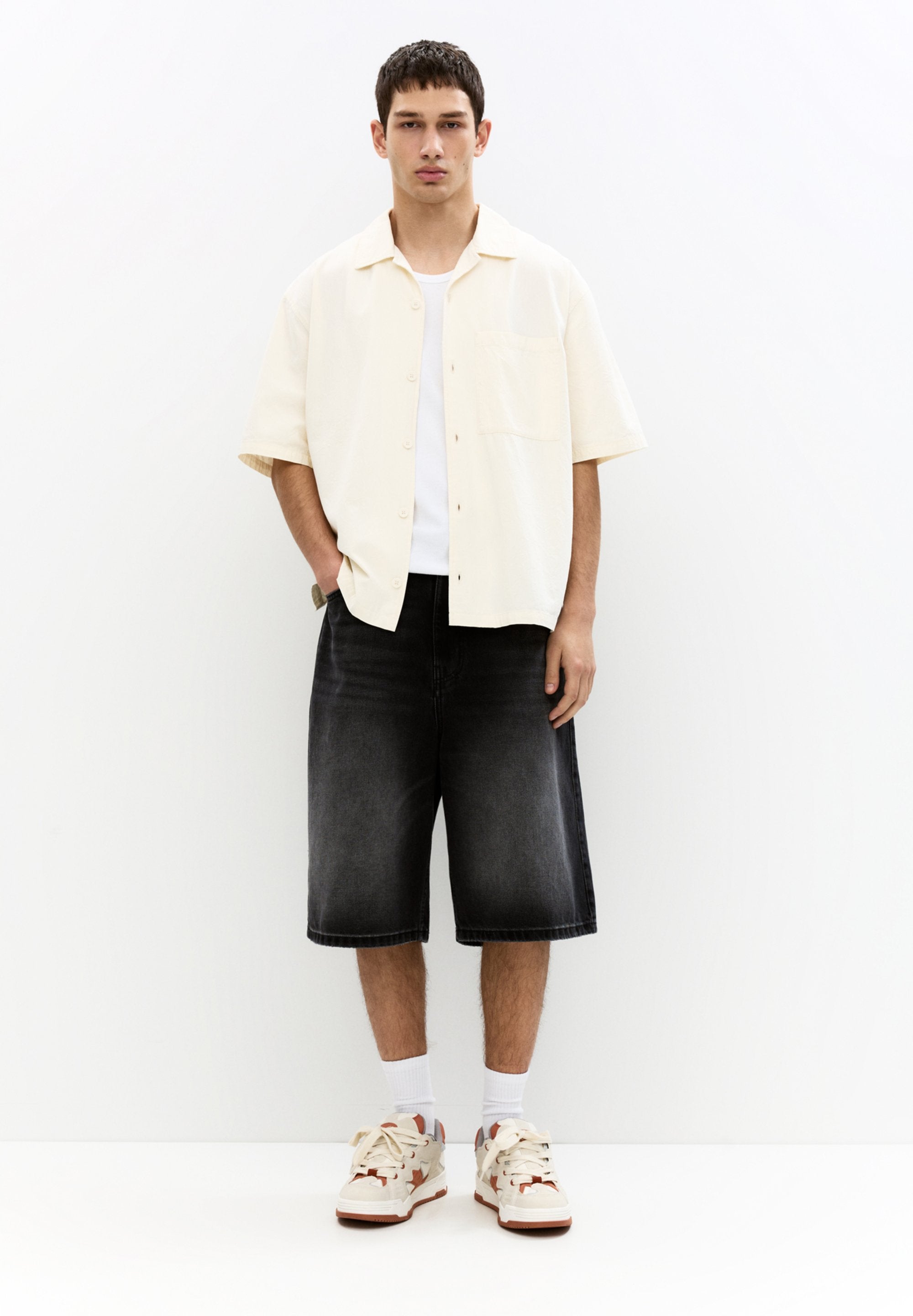 PULL&BEAR SKATER