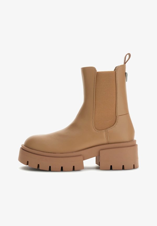 Guess CHARLOTTE  - Platform ankle boots - beige