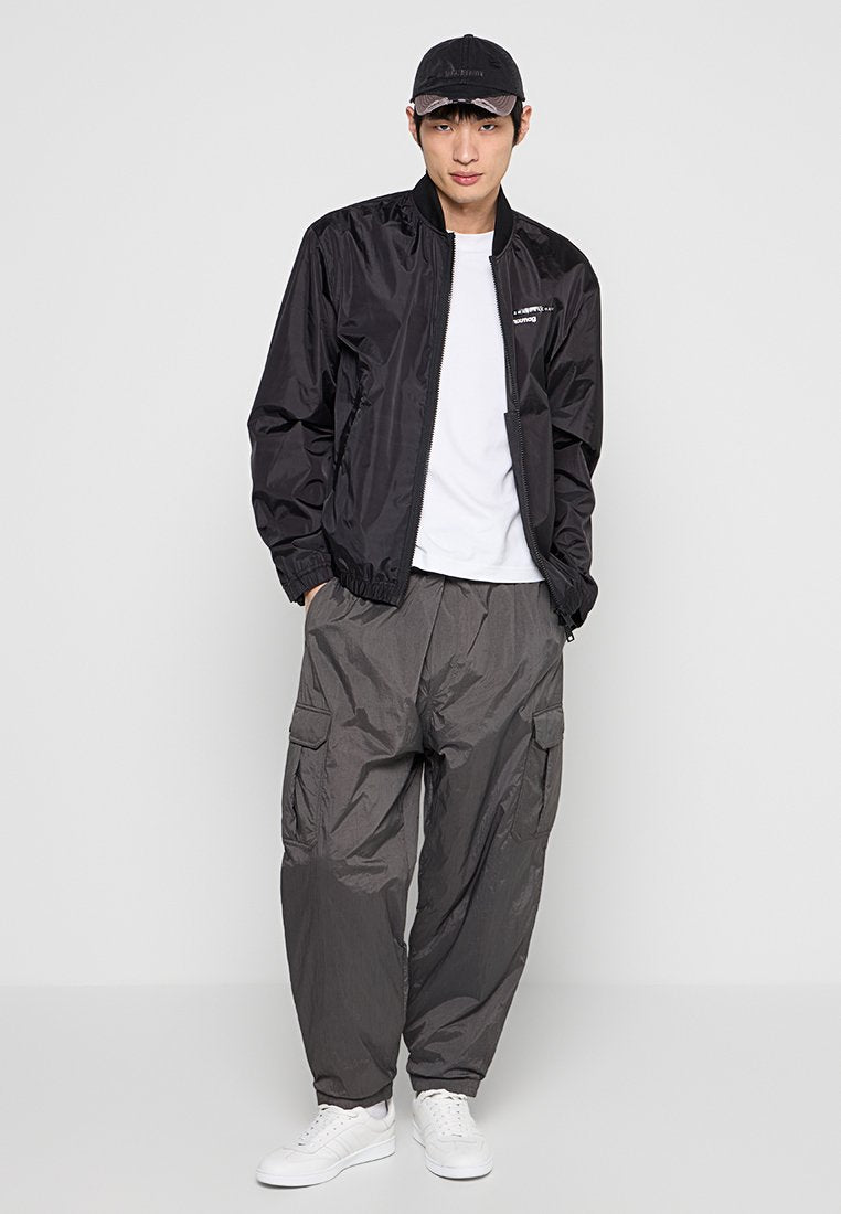 Armani Exchange Bomberjacke Media 2