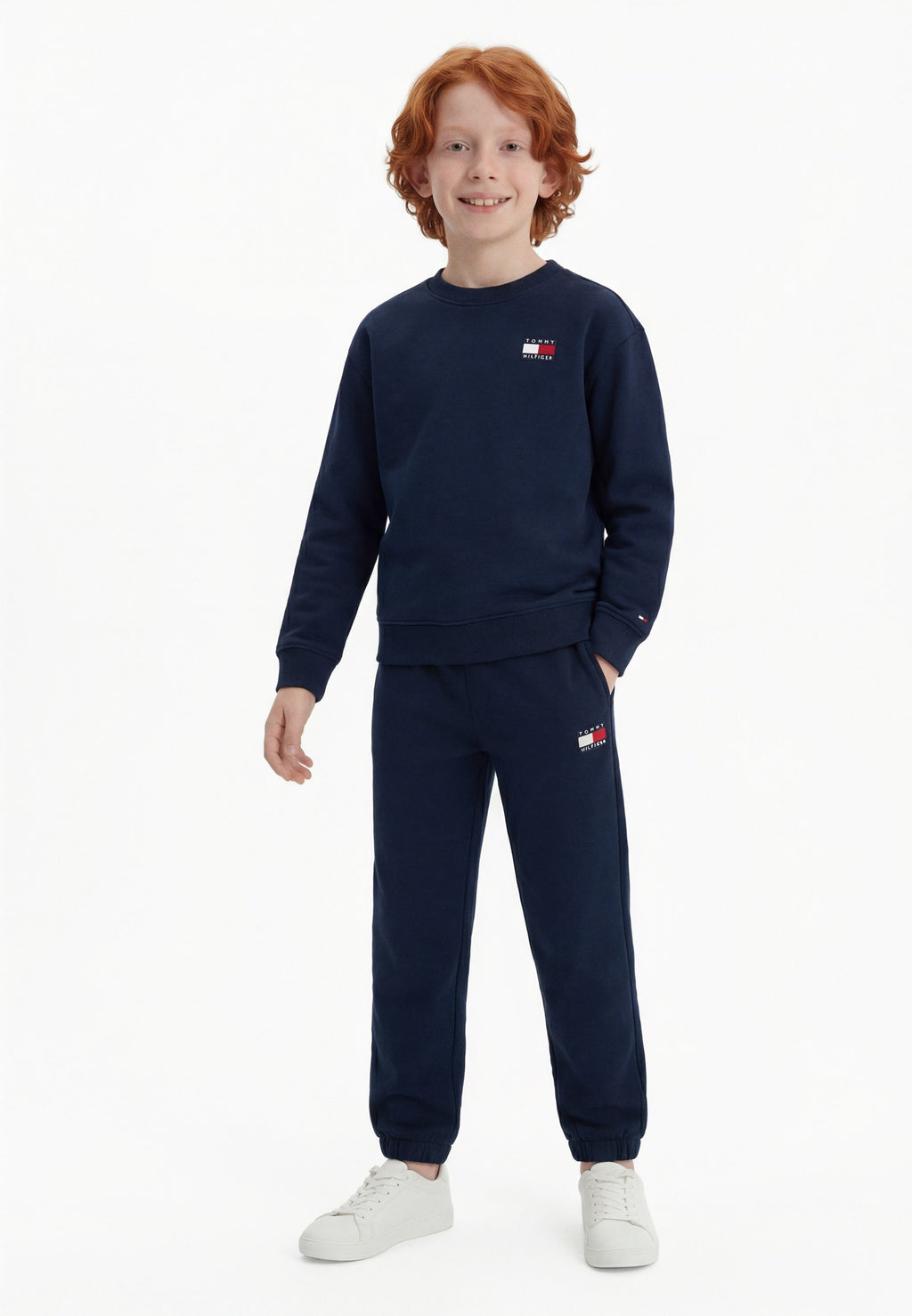 HERITAGE FLAG SWEATSHIRT AND JOGGERS SET Media 2